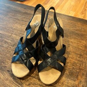 Black wedges size 12 women’s A2 Aerosoles new